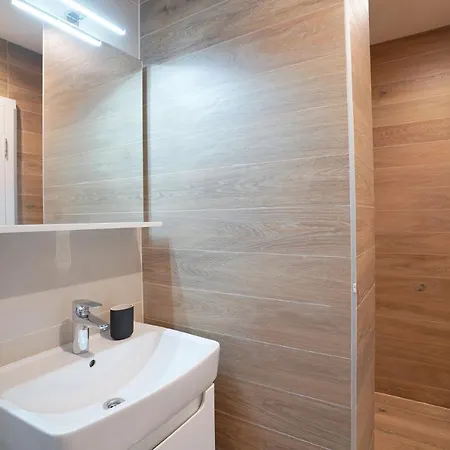 New! Gaiba - Cozy Nearby The Hall *