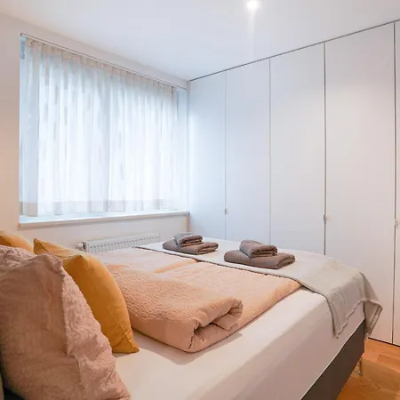 Apartman New! Gaiba - Cozy Nearby The Hall